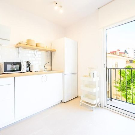 2 Bedroom, New, 1 Min To The Beach, City Center- Picasso By 10Tosea Фуэнхирола Экстерьер фото