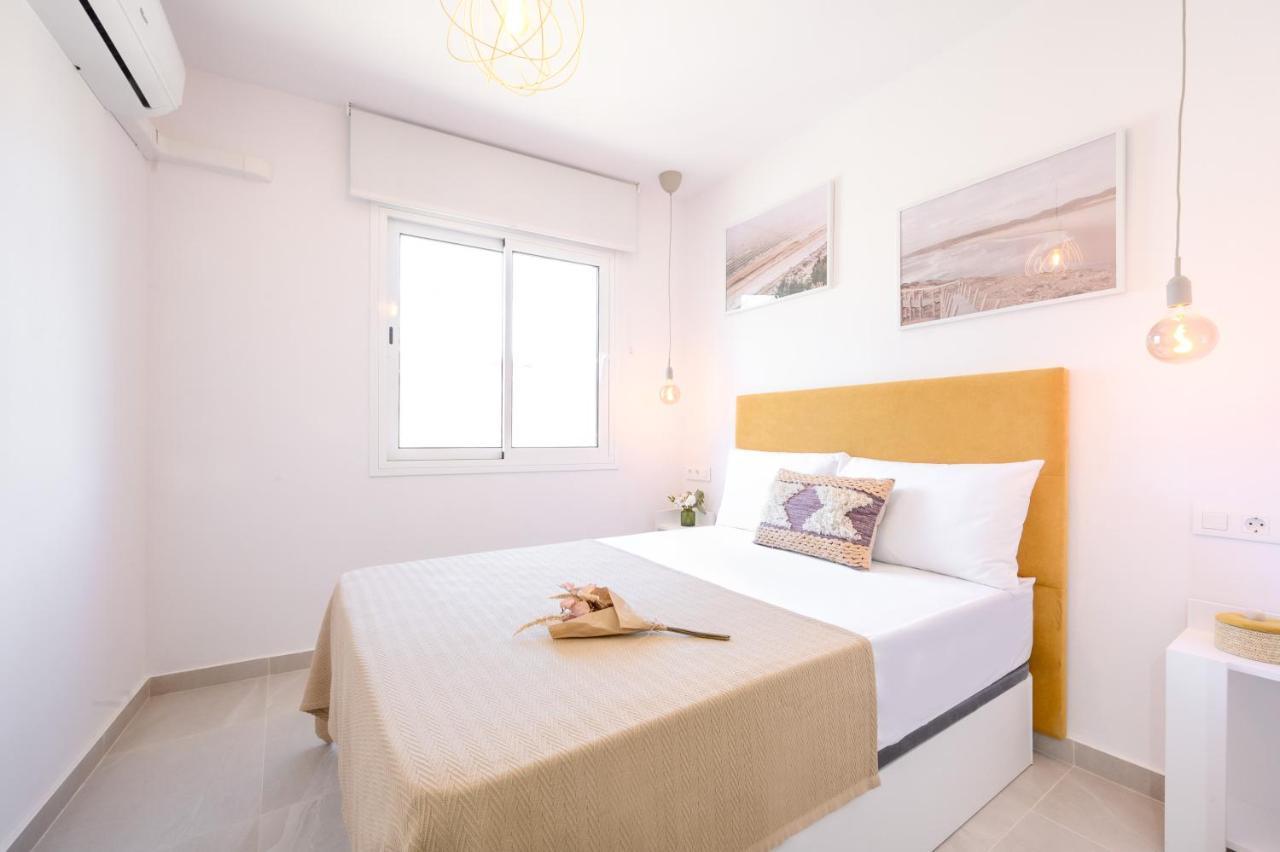2 Bedroom, New, 1 Min To The Beach, City Center- Picasso By 10Tosea Фуэнхирола Экстерьер фото