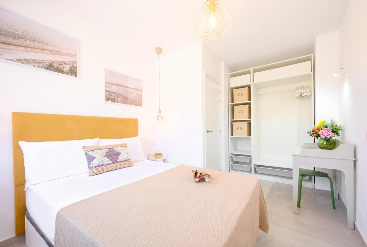 2 Bedroom, New, 1 Min To The Beach, City Center- Picasso By 10Tosea Фуэнхирола Экстерьер фото