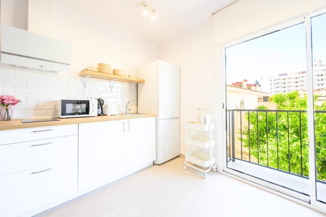 2 Bedroom, New, 1 Min To The Beach, City Center- Picasso By 10Tosea Фуэнхирола Экстерьер фото